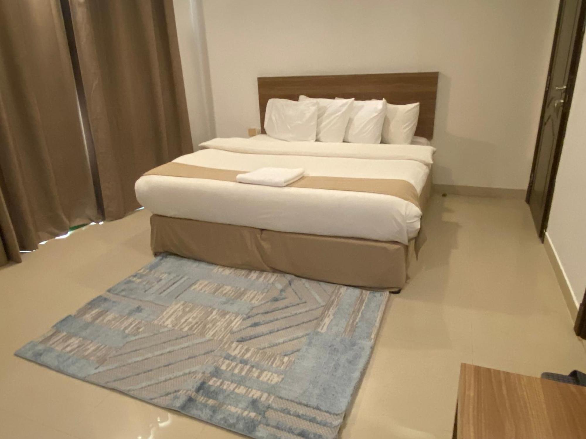 Lägenhet Rabih Furnished Muscat